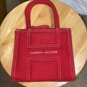 tommy hilfiger purse